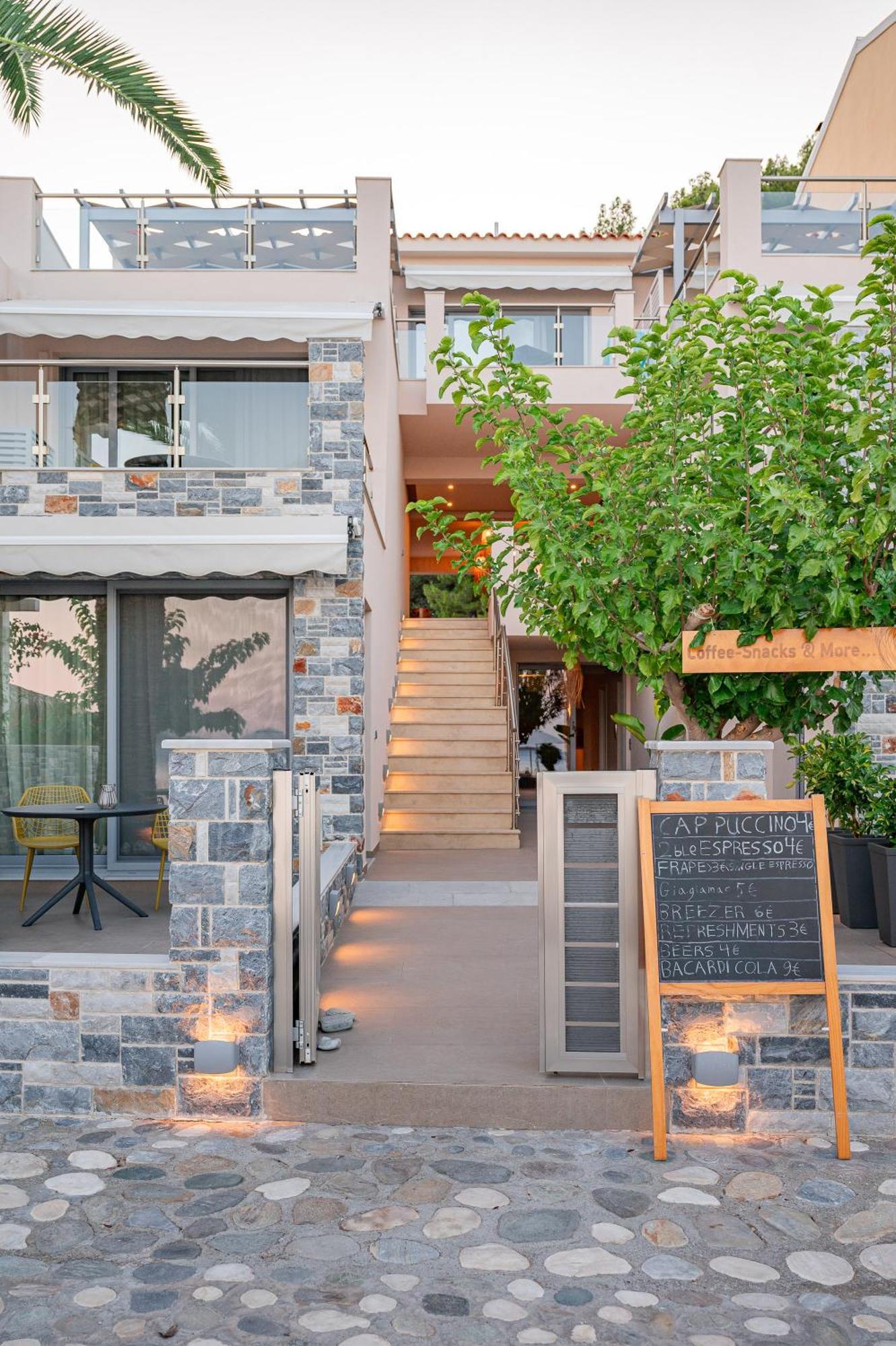 8Moons Boutique Apartments Kokkari Eksteriør billede