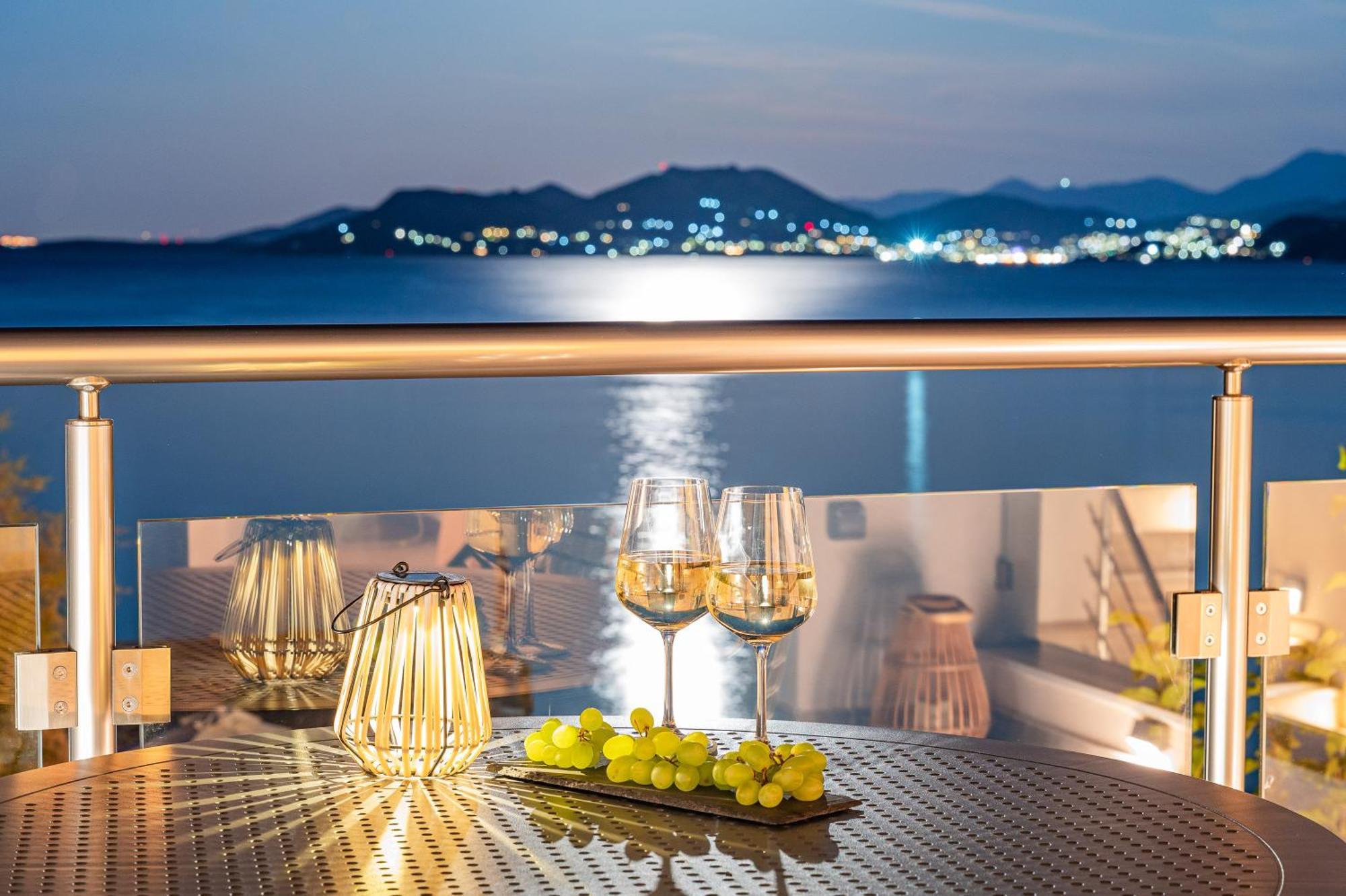 8Moons Boutique Apartments Kokkari Eksteriør billede